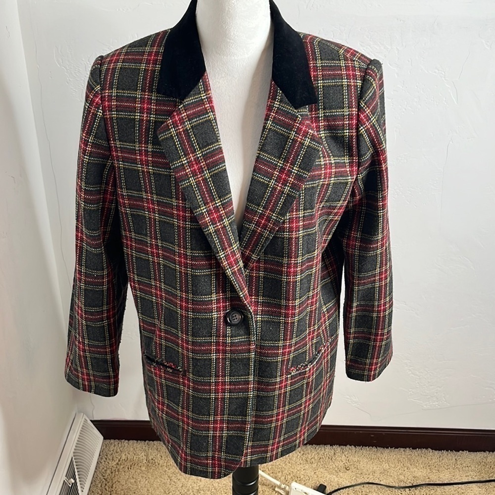 90s Plaid Blazer Tartan Sag Harbor red green with black collar Sz 12